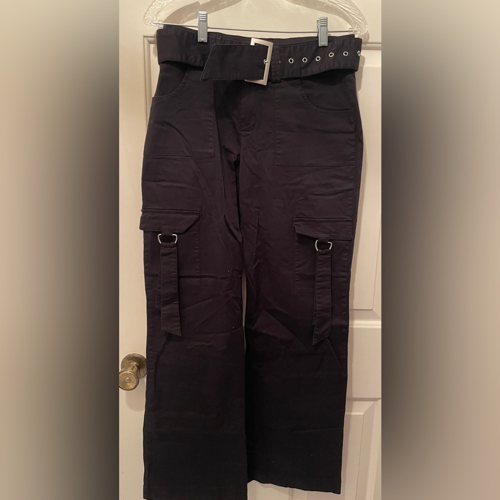 NWT Outcast Delani Black Pant- size XS-Black Cargo pant with Belt